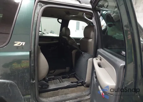 2001 Chevrolet Suburban 1500 Ls from USA, damaged, VIN 3GNFK16T21G288572